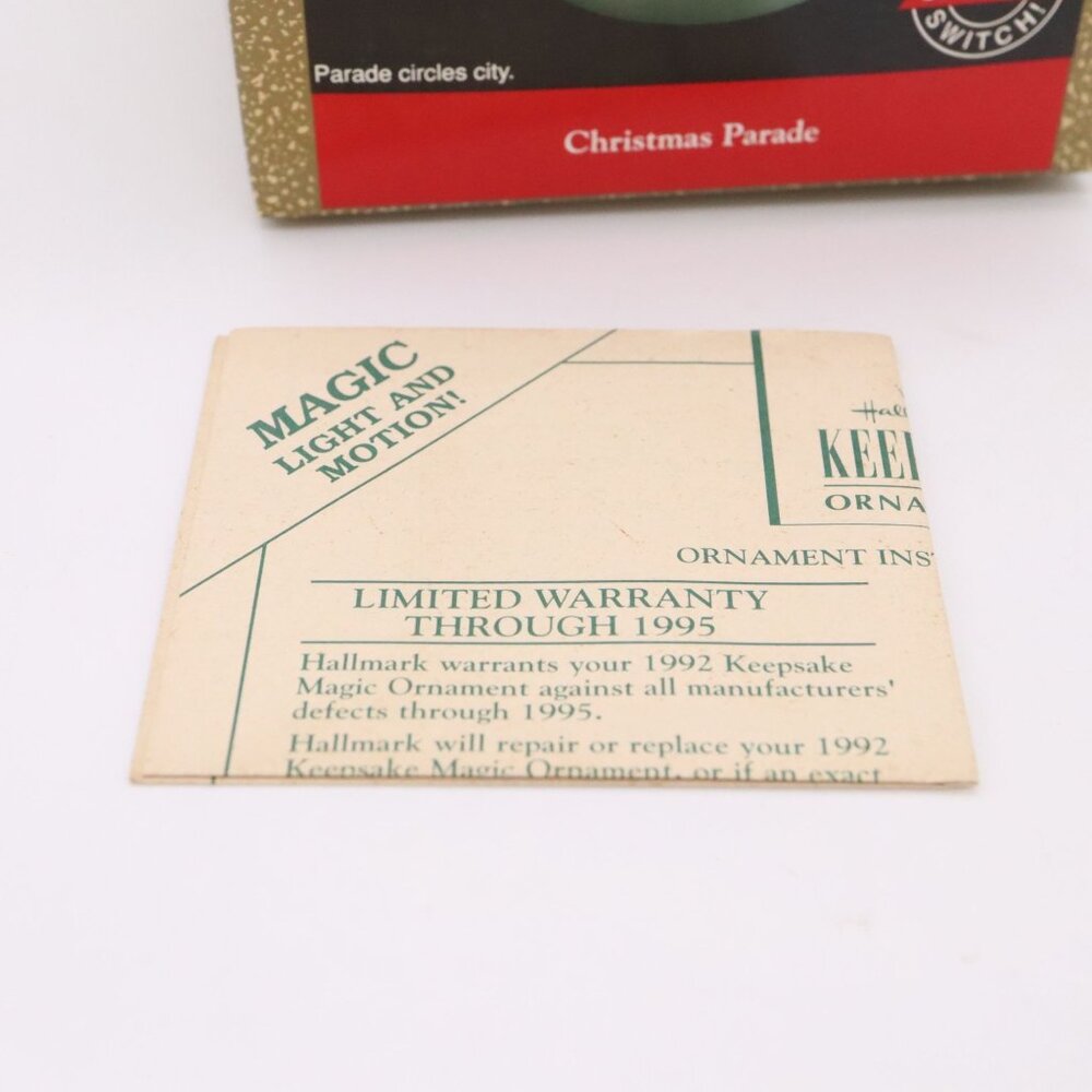 Hallmark Christmas Parade Magic Light & Motion Christmas Ornament Works - Picture 6 of 7